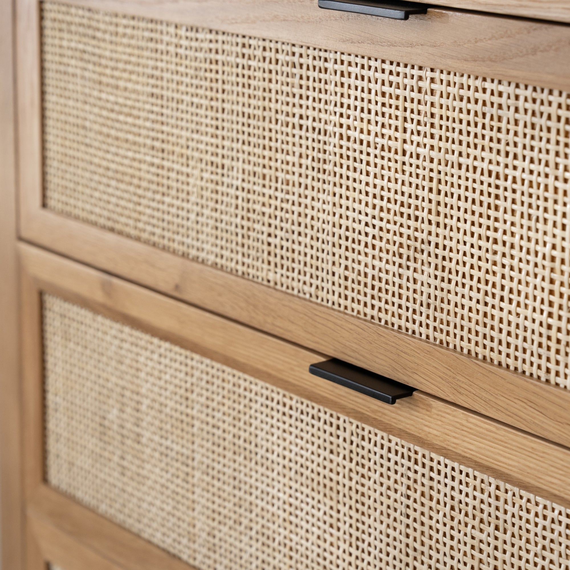Arienzo FSC®-Certified White Oak Chest of Drawers