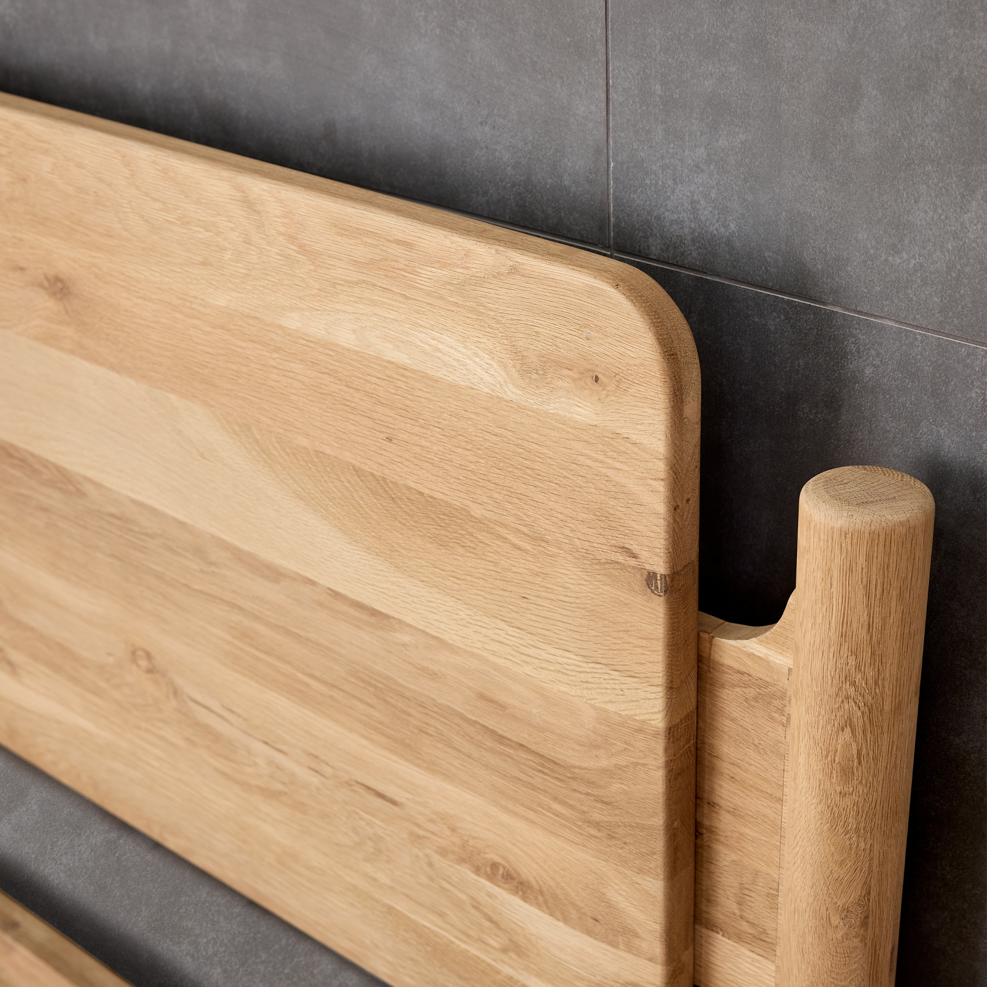 Duna Verde FSC®-Certified White Oak Bed