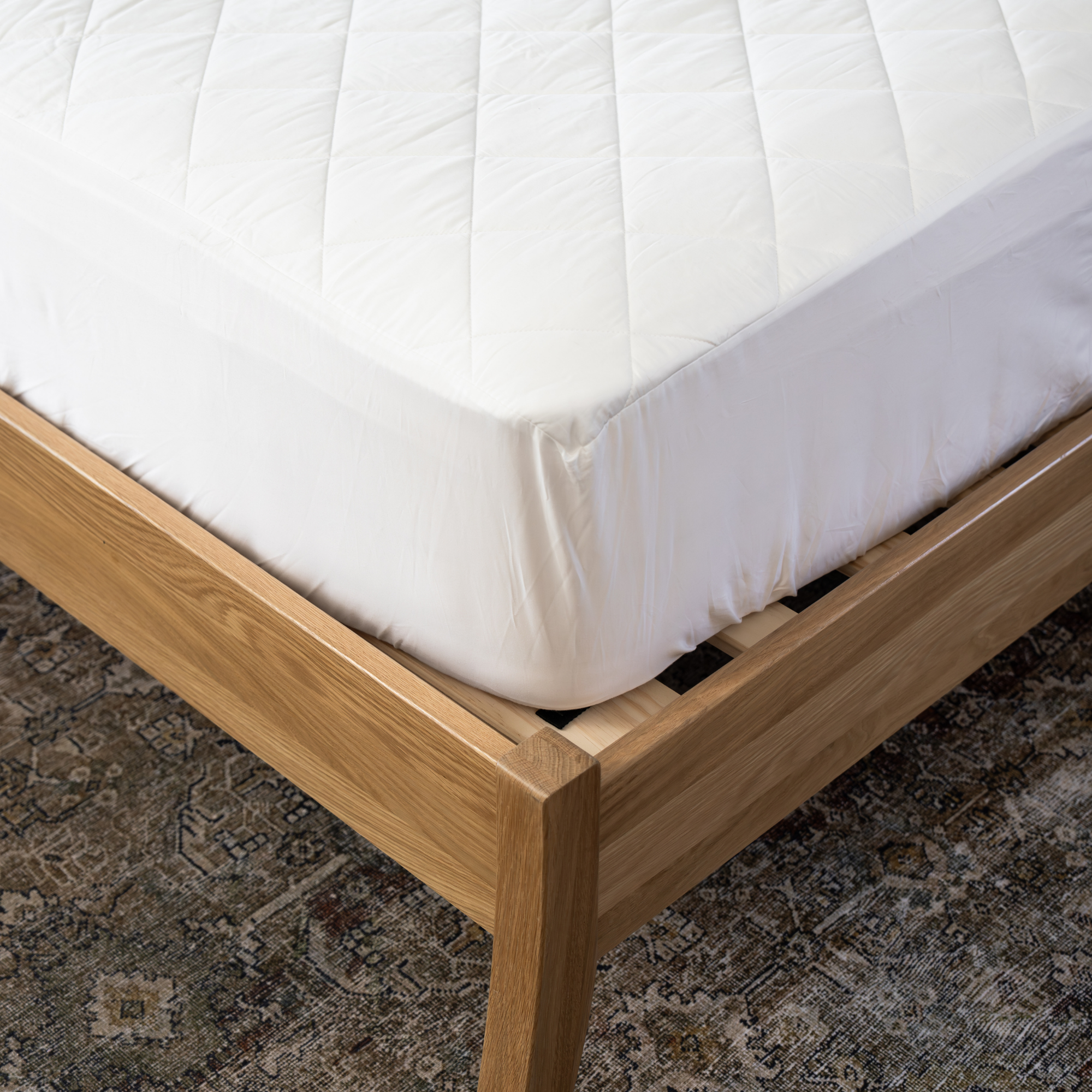 Madera FSC®-Certified White Oak Bed Frame